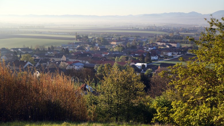 Blick auf die Gemeinde, © Weinfranz Blick auf die Gemeinde, © Weinfranz